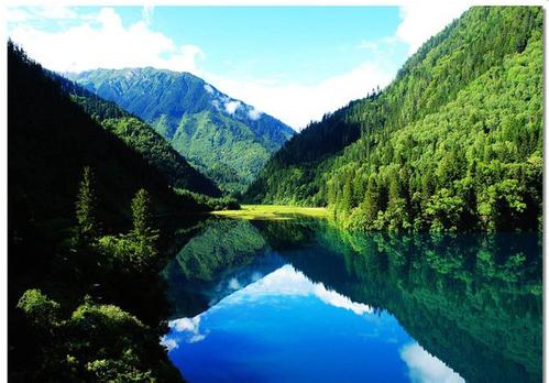 九寨沟天气预报，四季变幻中的仙境时光