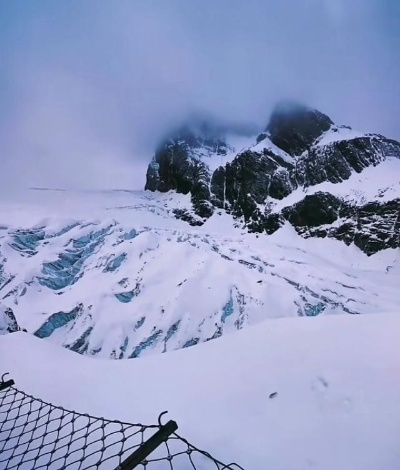 玉龙雪山，圣洁之巅的永恒守望